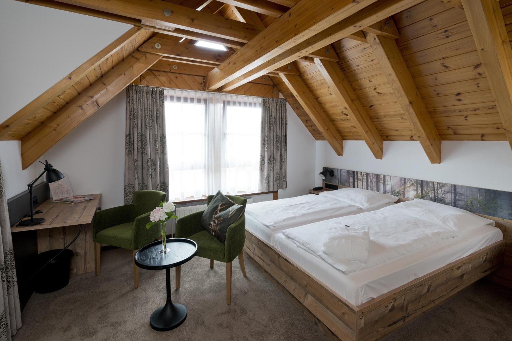 Landhotel Gasthof Krone Kupferzell エクステリア 写真