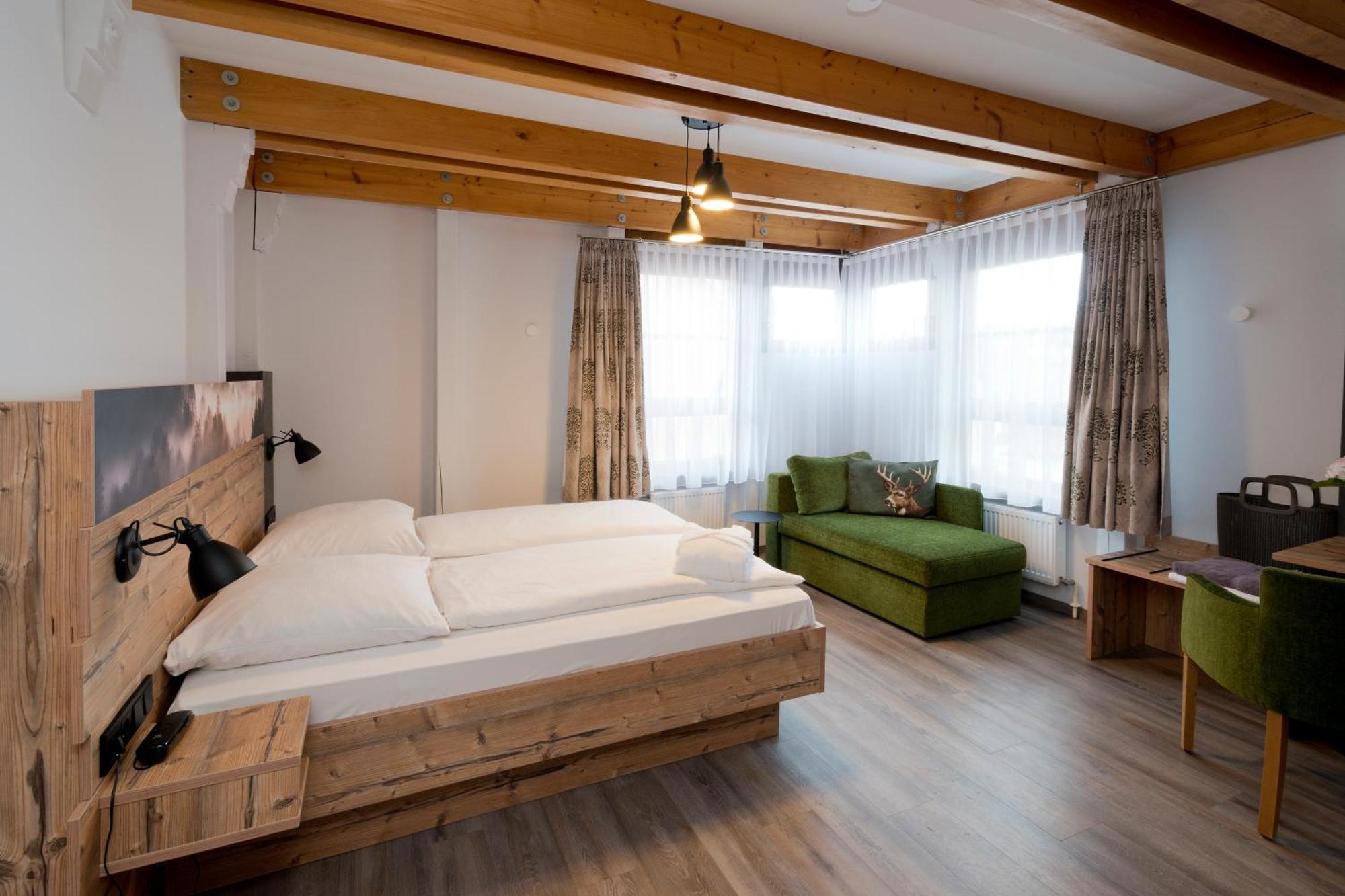 Landhotel Gasthof Krone Kupferzell エクステリア 写真